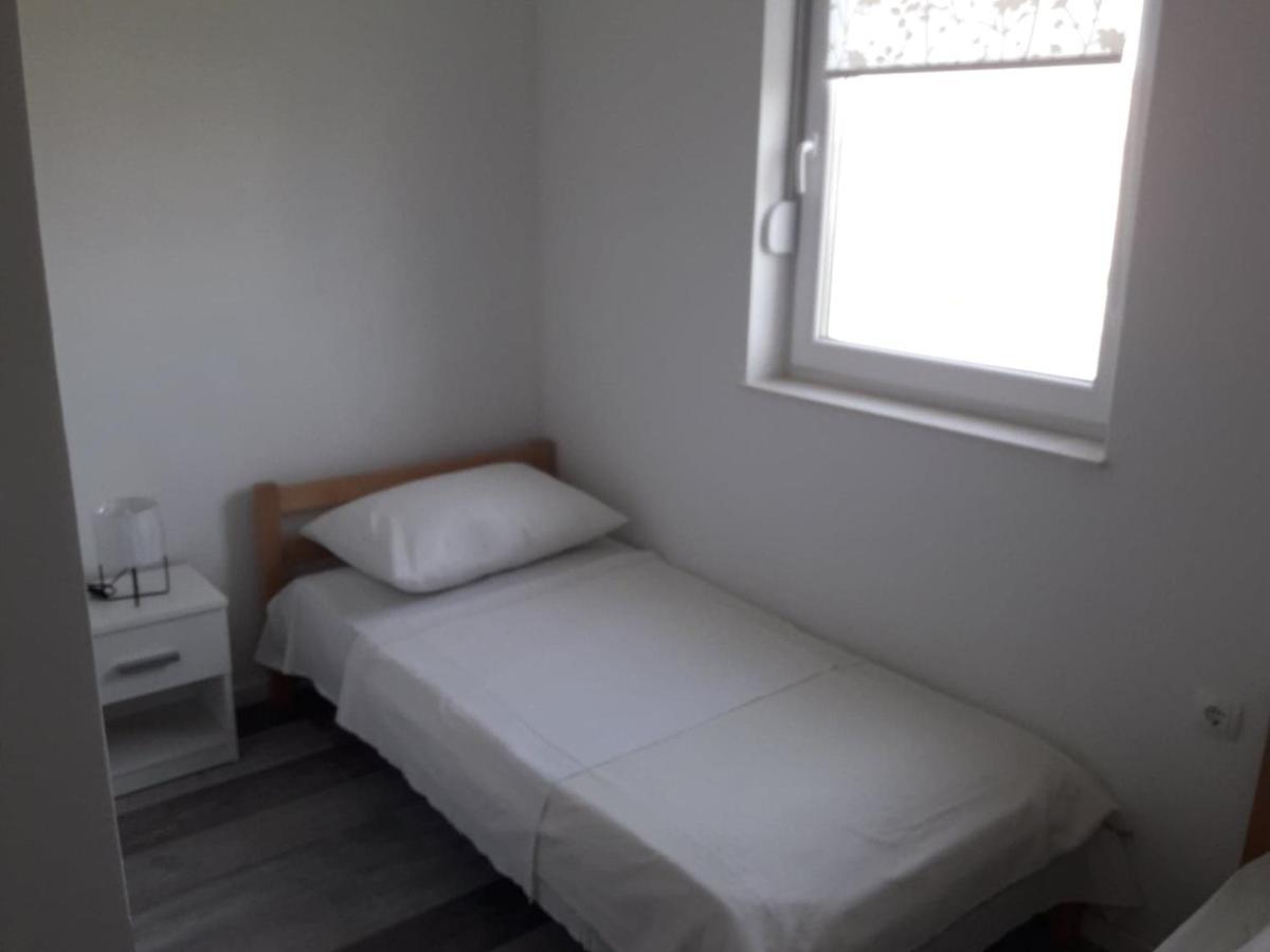 Apartman Sandra Vodice Bagian luar foto