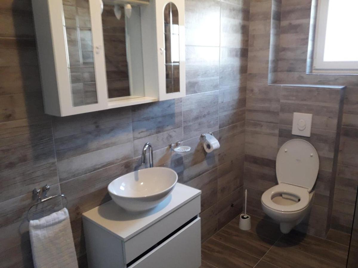 Apartman Sandra Vodice Bagian luar foto
