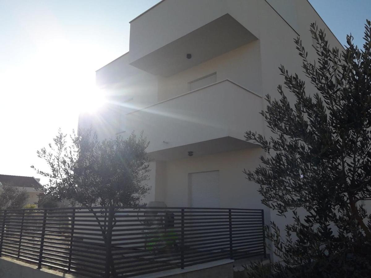Apartman Sandra Vodice Bagian luar foto