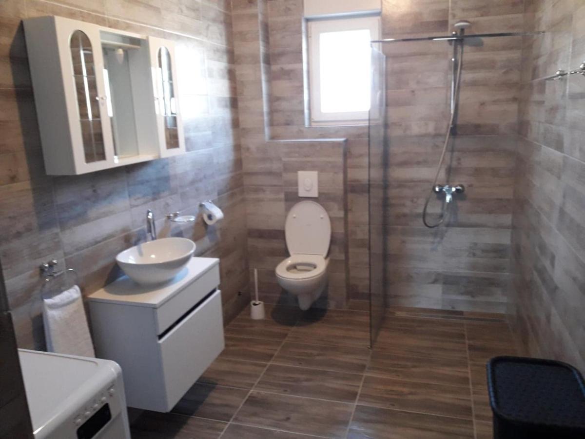Apartman Sandra Vodice Bagian luar foto