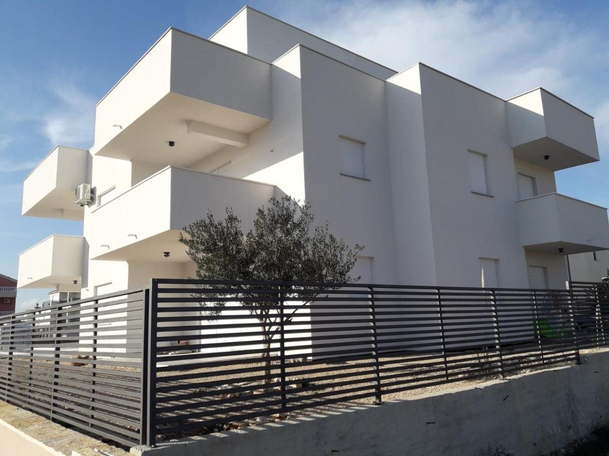 Apartman Sandra Vodice Bagian luar foto