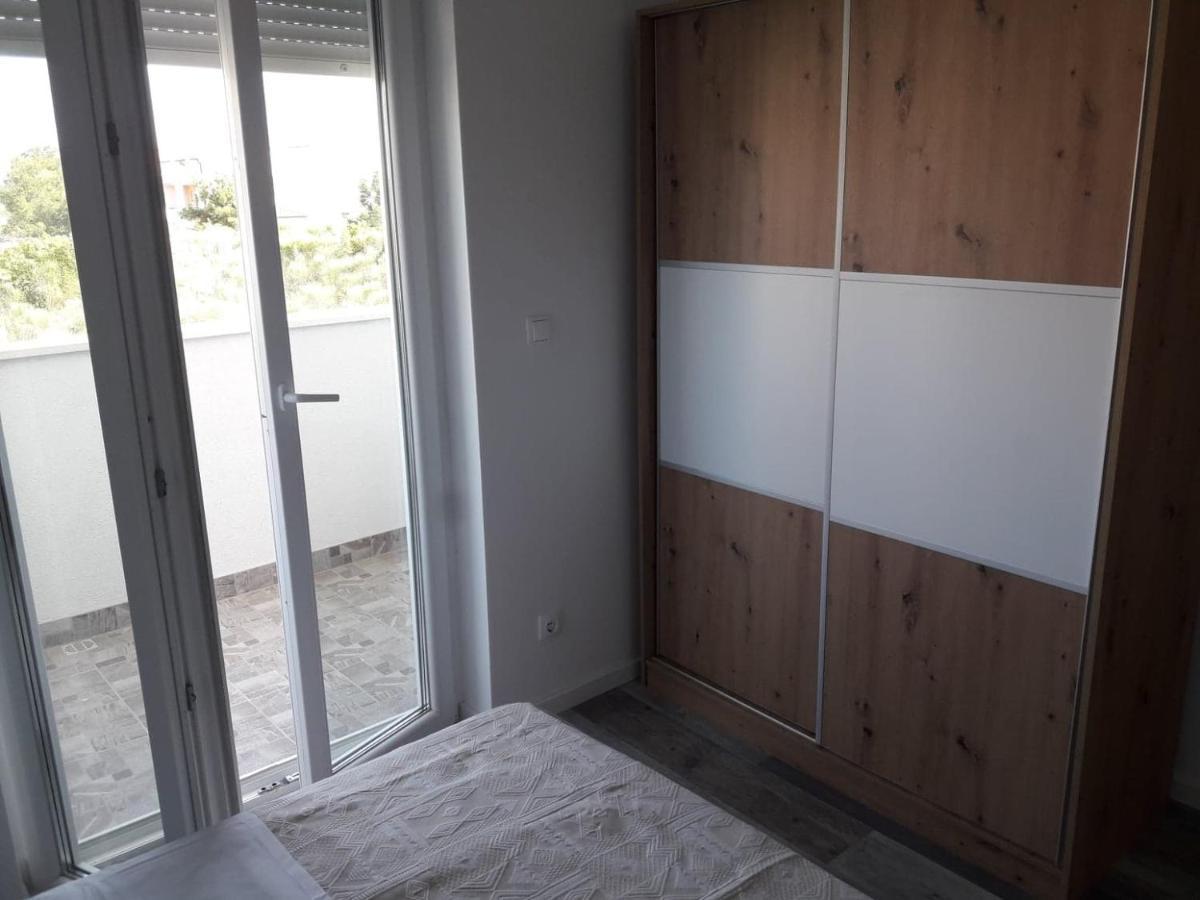 Apartman Sandra Vodice Bagian luar foto